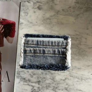 korthållare i jeans  - 027 - Superfin korthållare i jeans 💗Betalning sker via swish 