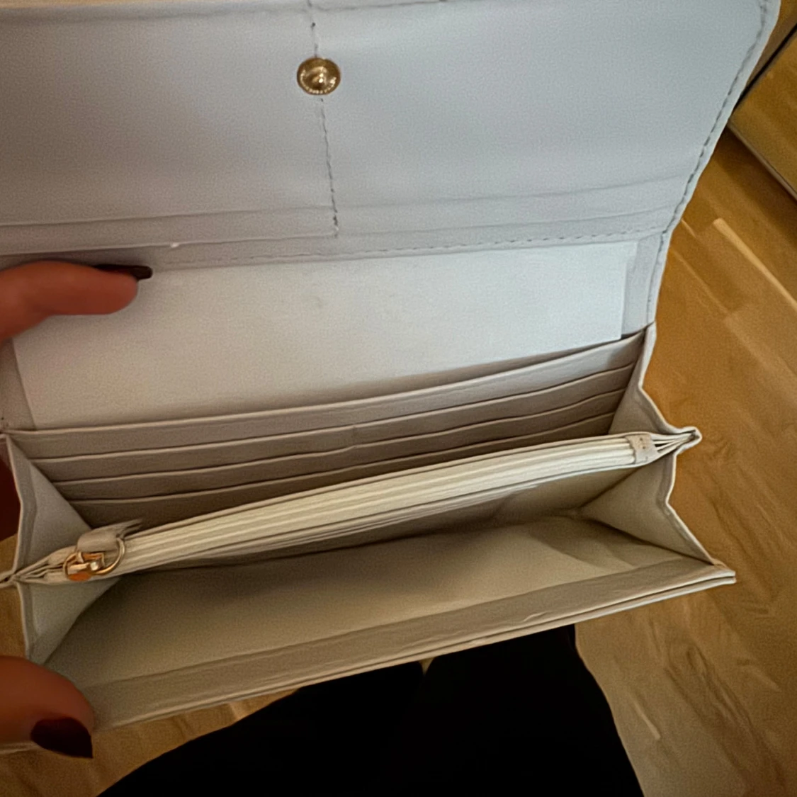 Campanjefärgad väska från Valentino - 91