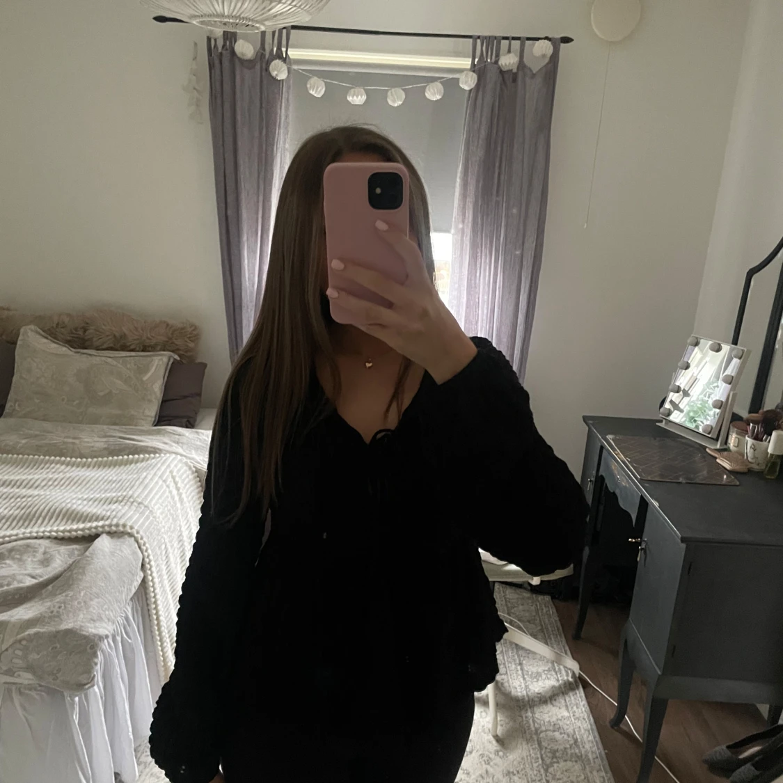 Svart långärmad blus från Gina Tricot - 90