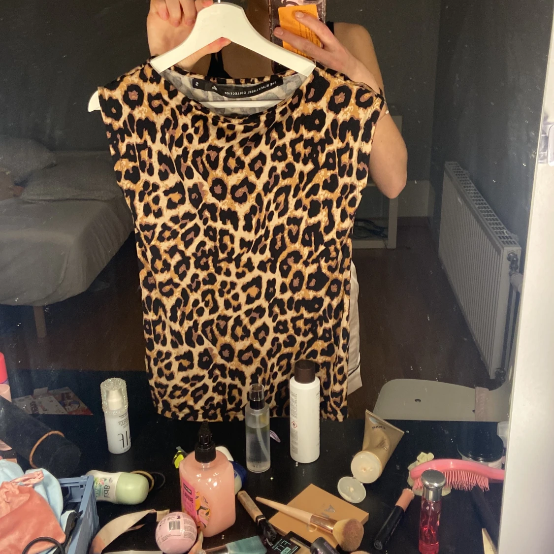 Leopardmönstrad topp från The Black Label Collection