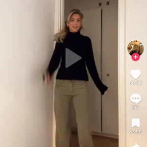 Design by si gröna byxor - Super snygga byxor, helt nya!!