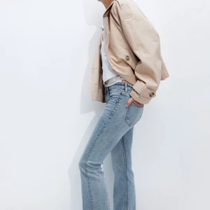 Low waist jeans  - Superfina low waist jeans från H&M som aldrig har kommit till användning, helt slutsålda på hemsidan💞💞💞