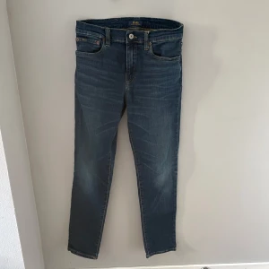 Ralph lauren jeans  - Tjena! säljer  Ralph lauren jeans modell sullivan slim storlek 160 8/10 skick Perfekta jeans till hösten🍂