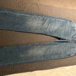 Levis 501 - Levis 501or. 32 längd, 30 midja. Finns det frågor är det bara att säga till!