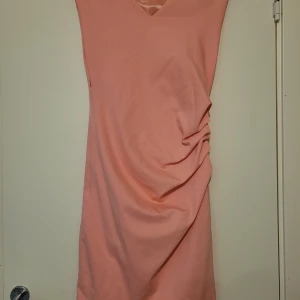 Fin klänning från Kaffe - Nyskick, endast använd 1-2 gånger. Storlek S 