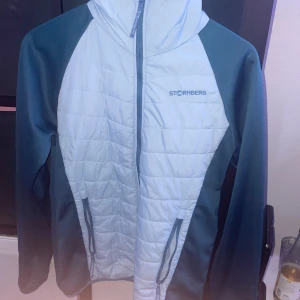 Höst jacka - Typ inte använd. Storlek M men passar mer en S