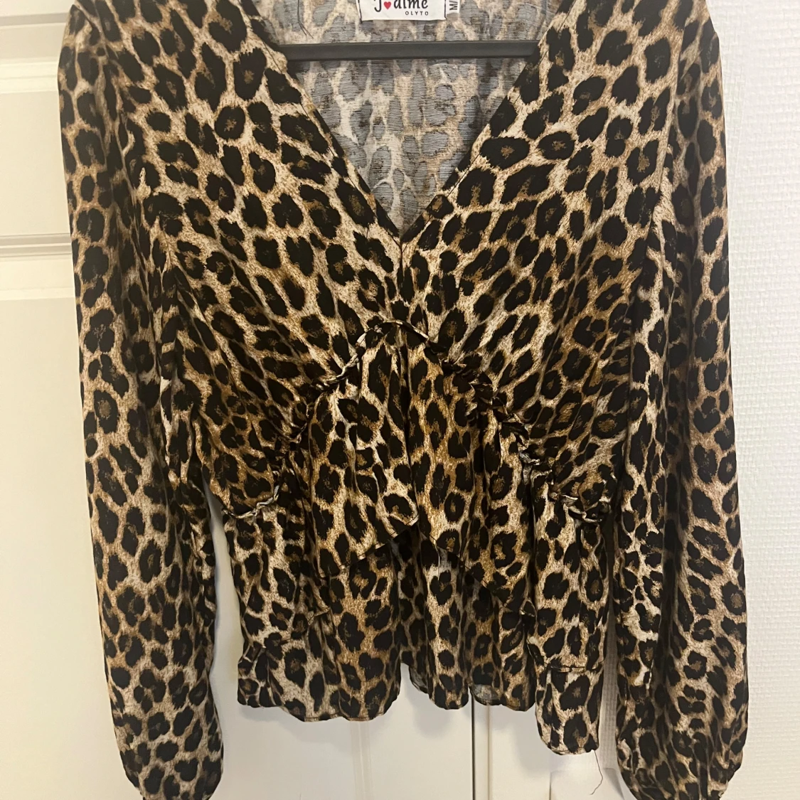 Leopardmönstrad omlottopp - 1