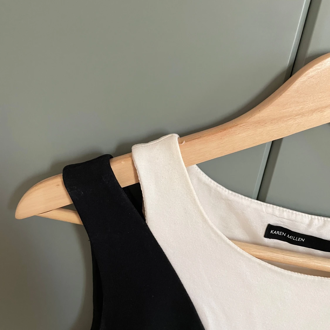 Svart och vit klänning från Karen Millen - 2