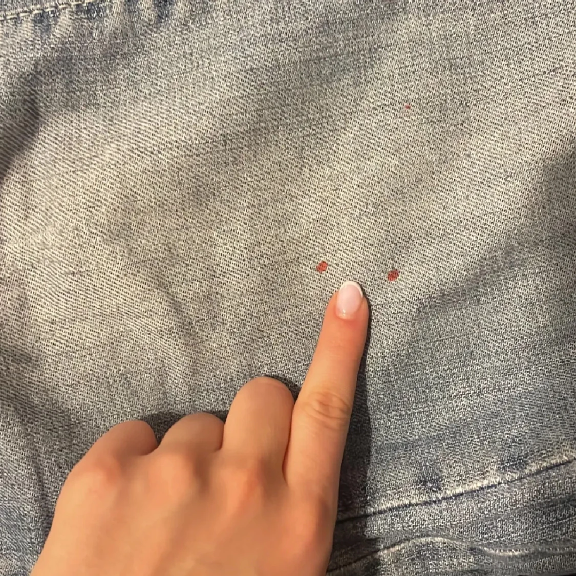 Low waist bootcut jeans med hål - 2