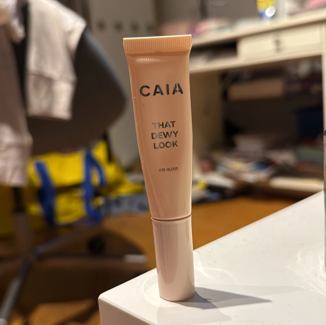 That dewy look Eye Gloss från CAIA