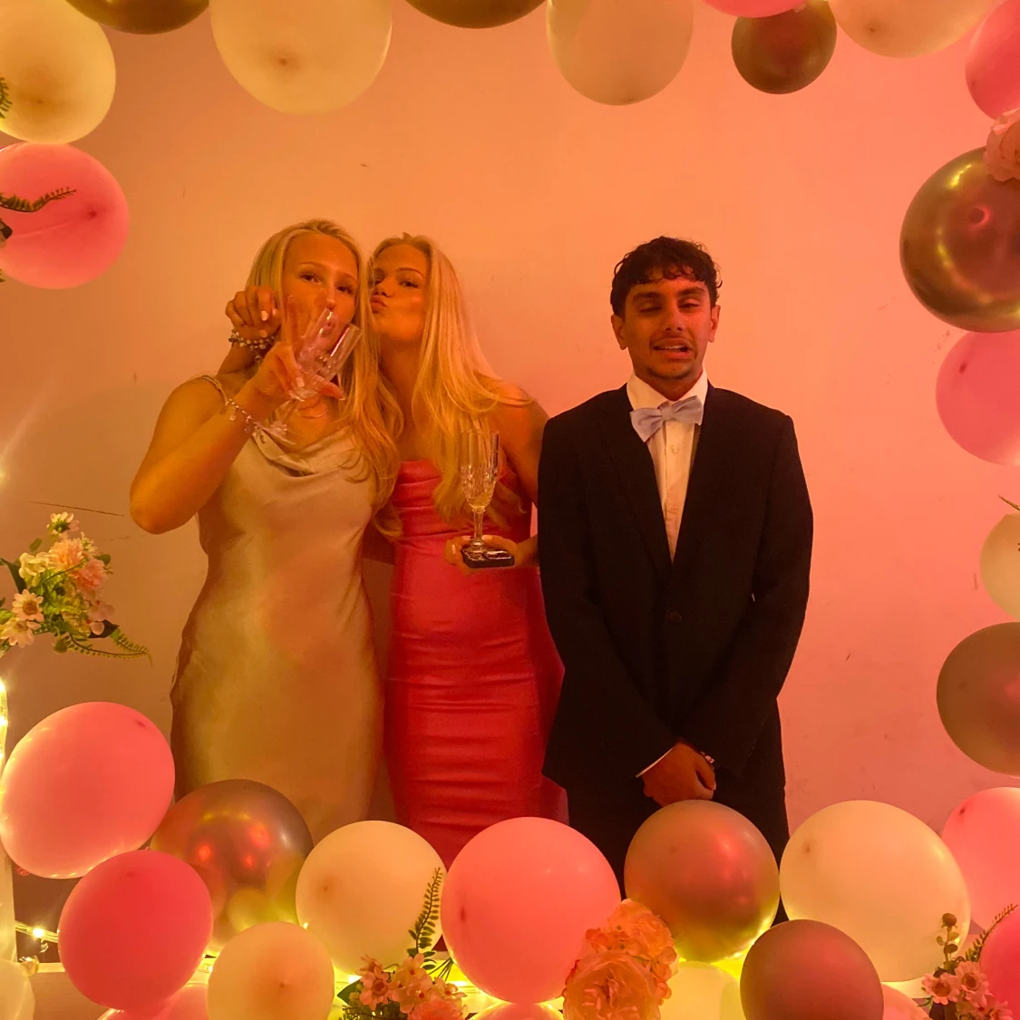 Champagnefärgad balklänning - 2