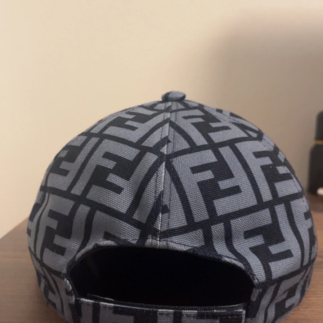 Keps från fendi - 1