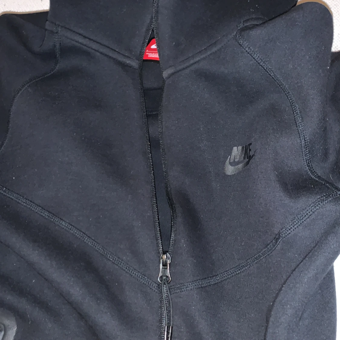 Svart kofta från Nike - 3