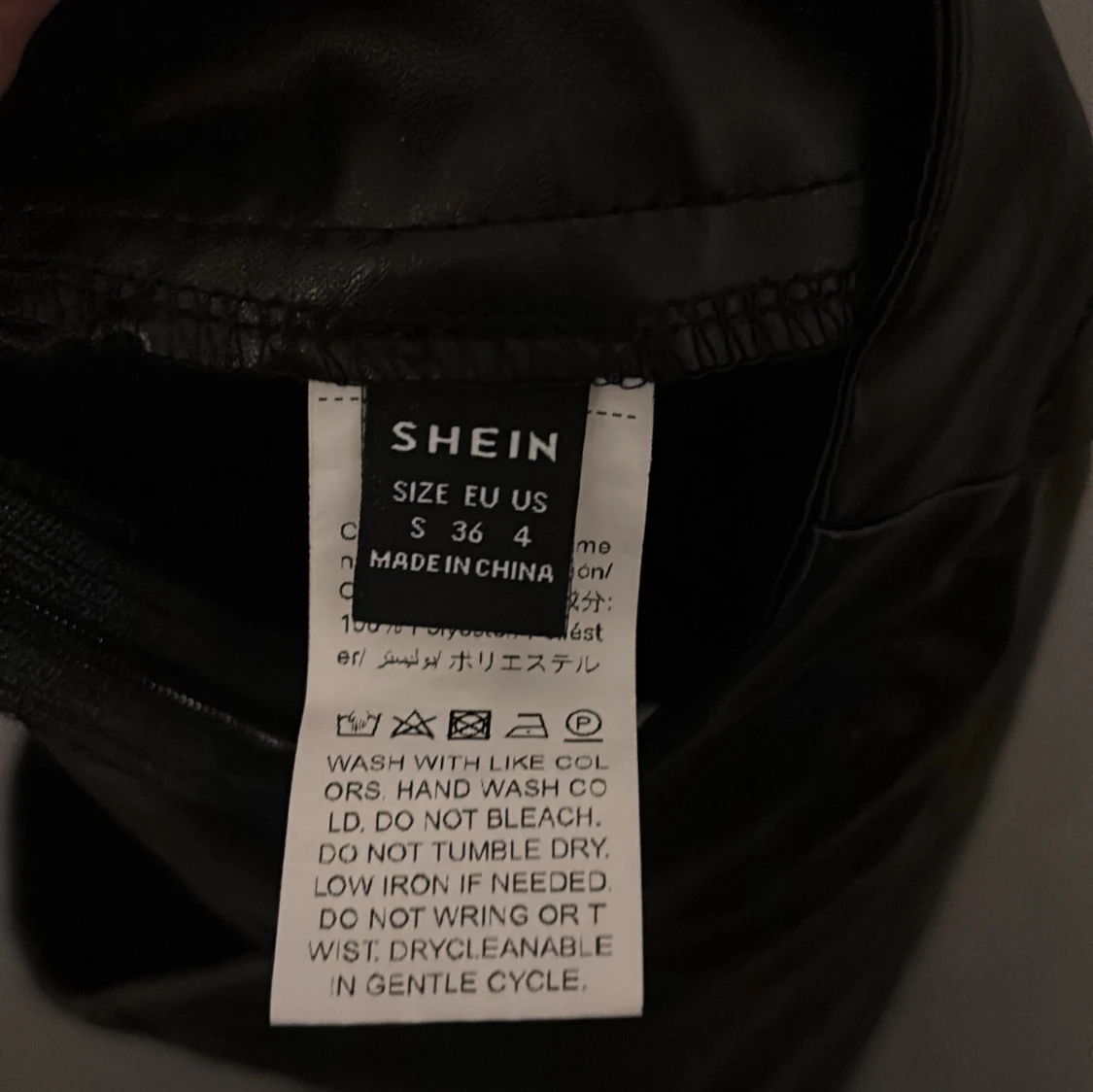 Svart kjol från Shein - 2