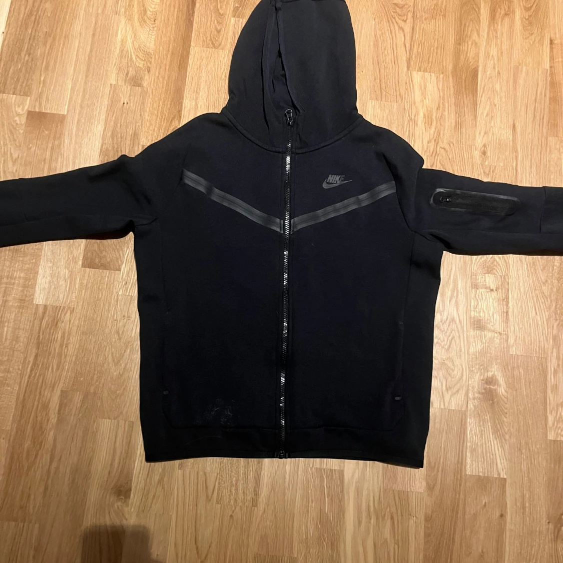 Svart hoodie från Nike