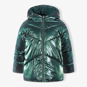 Grön pufferjacka från Minoti - Snygg grön pufferjacka från Minoti med glansig yta och dragkedja framtill. Jackan har en mysig huva och långa ärmar, perfekt för kyliga dagar. Använd en gång så som ny🩷storlek 164 men passar bra på mig som brukar ha xs/s