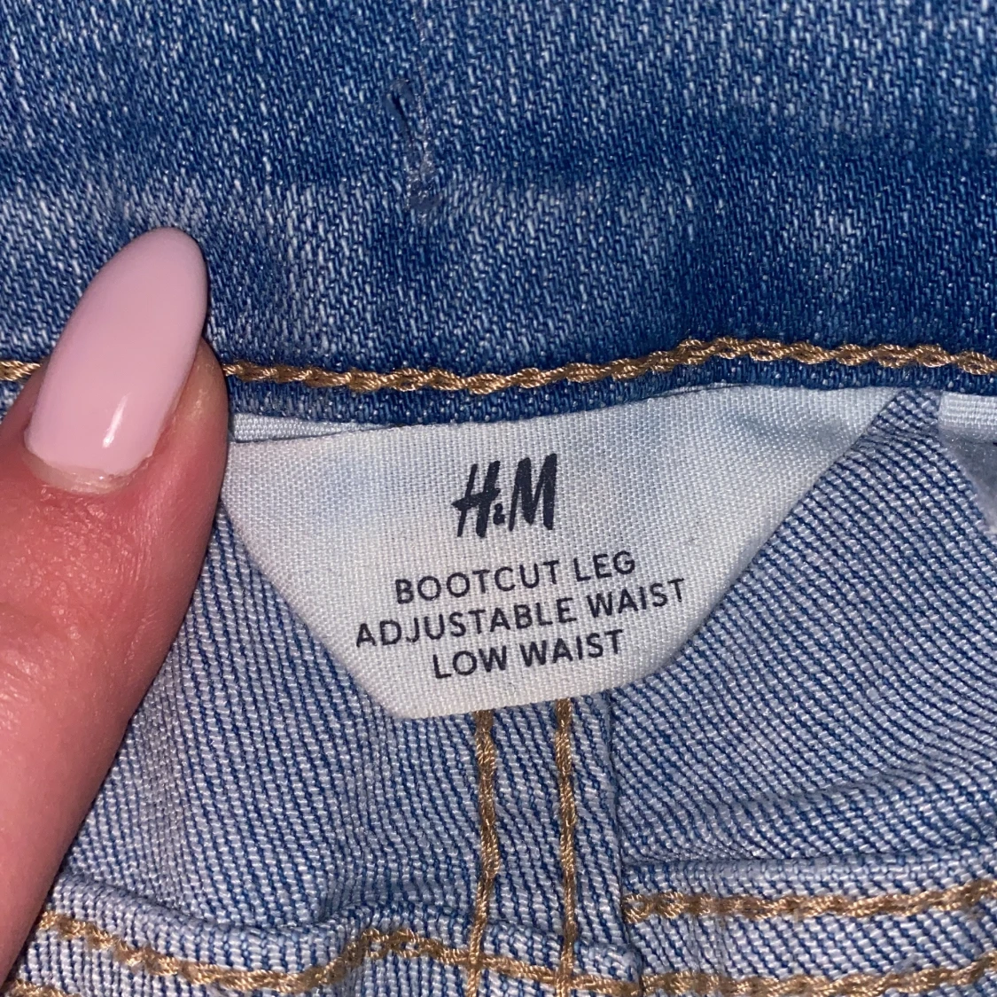 Blå bootcut jeans från H&M - 2