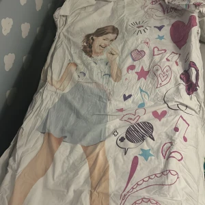 Påslakanset  - Påslakan med Violetta från Disney.