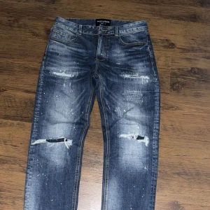 Supply & demand  - W30, bra skick 