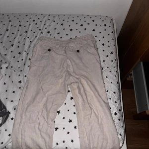 Linne byxor - Säljer mina linne byxor, de är i bra skick 