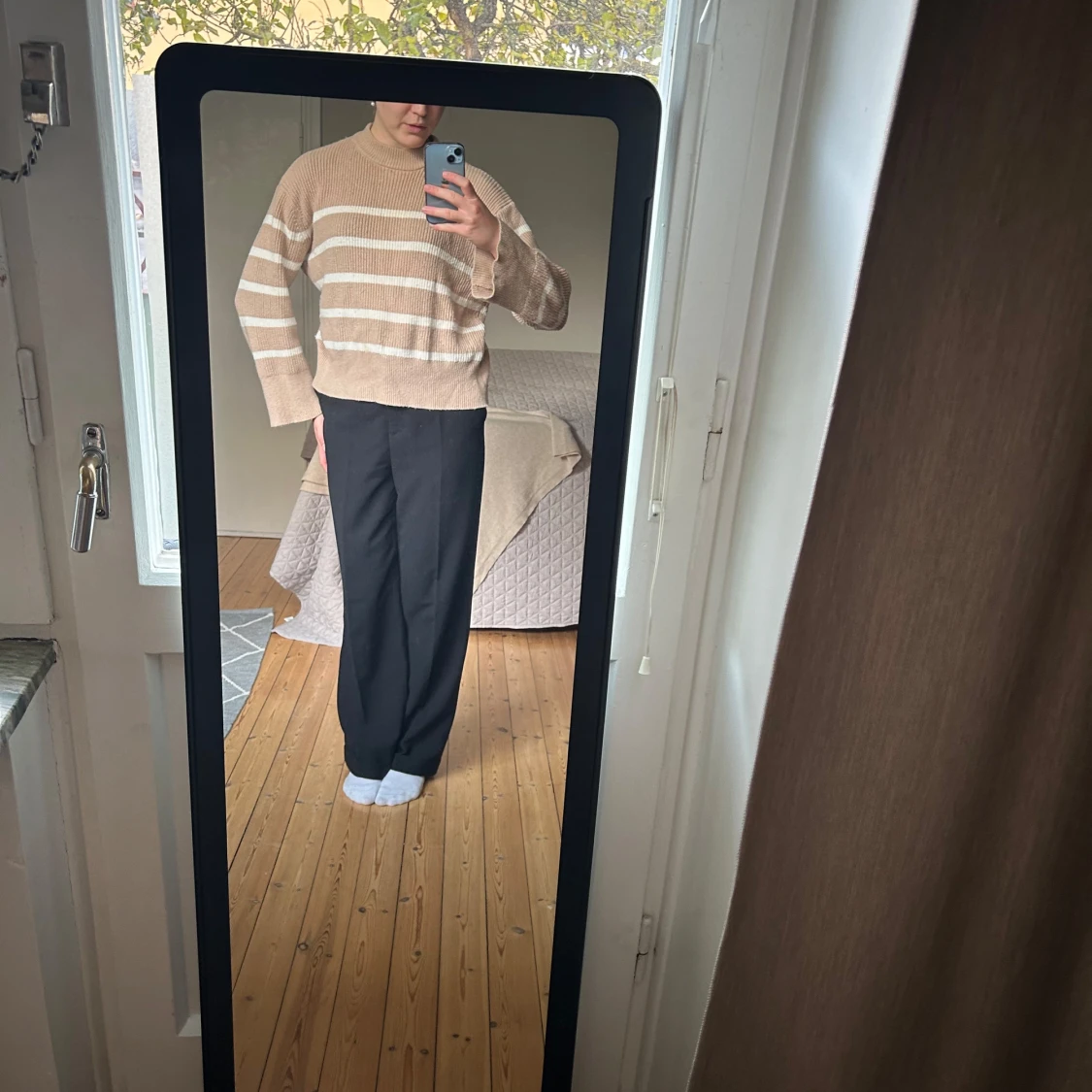 Stickad randig tröja