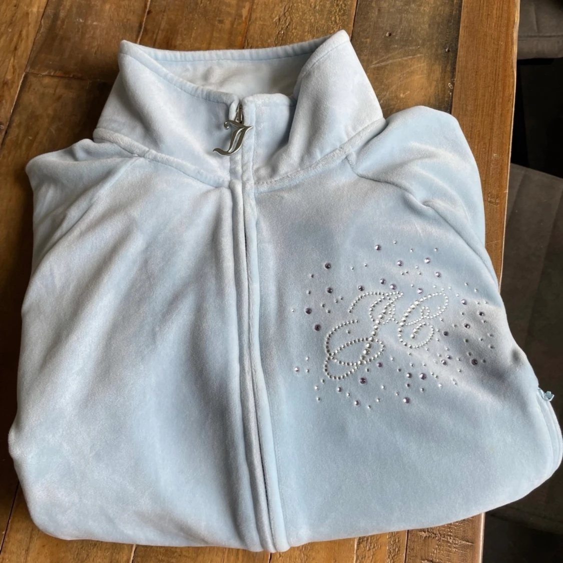 Ljusblå velourjacka från Juicy Couture - 92