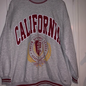 Oversized sweatshirt  - Super fin och skön tröja , oversized fit, ny med lapp 