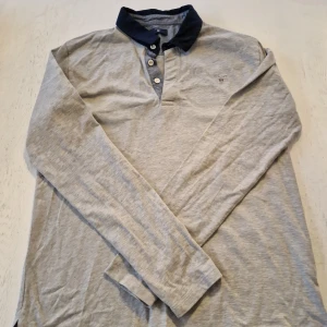 Gant pikétröja  - Passform S. Säljer för den är för liten och inte använd på ett tag.