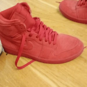 Jordans air nike. - Fungerar som nytt passar för alla känner(unisex). Passar med alla klädstilar