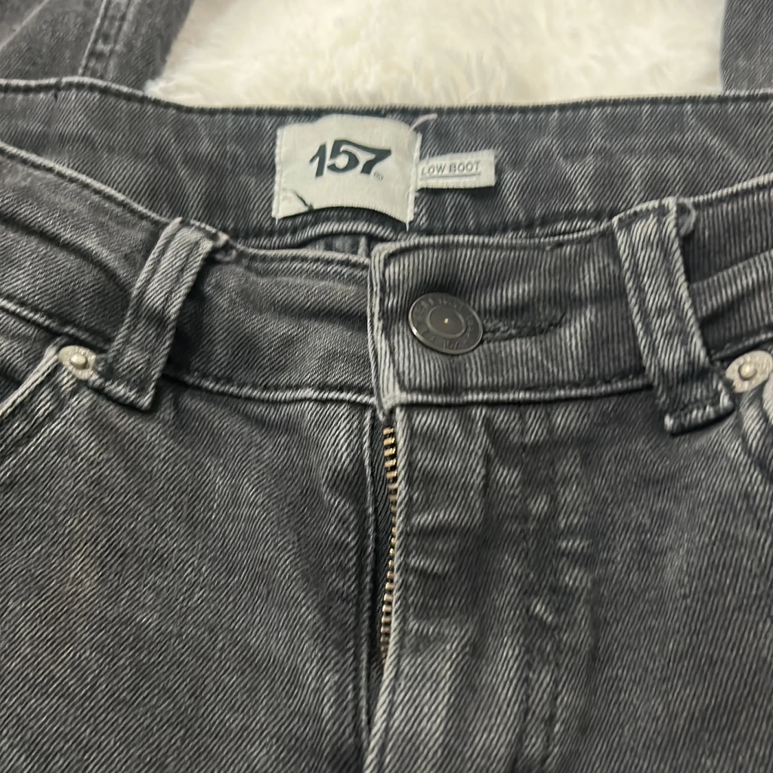 Grå jeans från 157 - 90