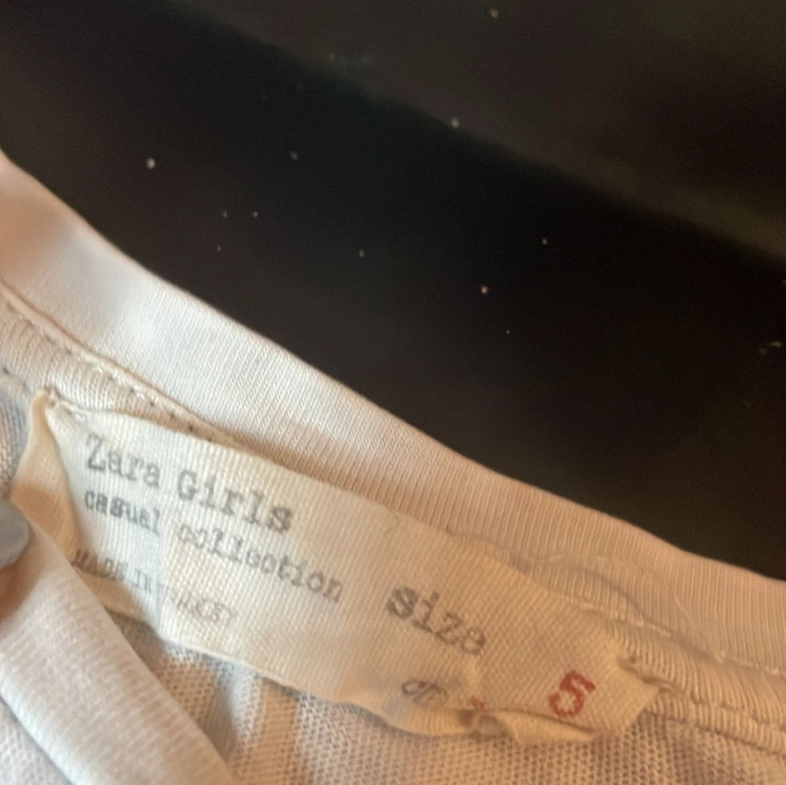 Vit t-shirt med paljett-tiger från Zara Girls - 91