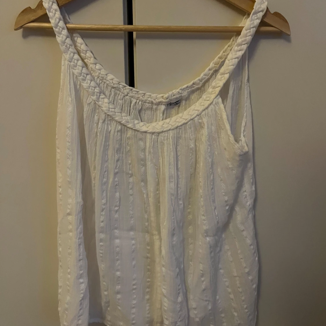 Vit ärmlös topp - 90