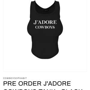 Jadore cowboys - Säljer nu denna toppen från cowboys of habit! Den är aldrig använd!! Sjukt snygg!! Du kan se denna populära toppen på tex kendall jenner❤️