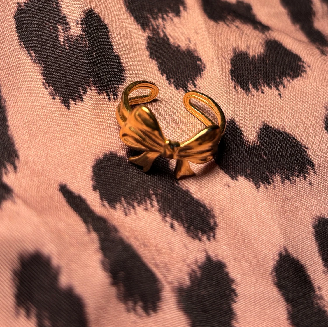 Charmig Guld Rosett Ring - 91