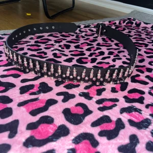 Bullet skärp  - Den är 80 cm och passar dom flesta 