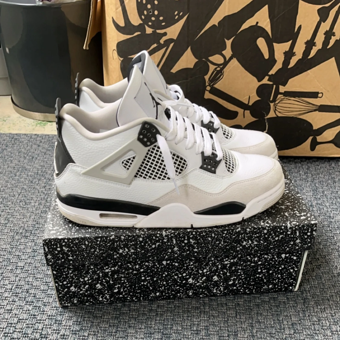 Jordan 4 Militairy black