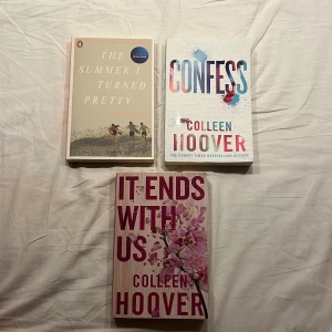 Böcker  - De har tecken på användning men är fortfarande fräscha. De kostar 75 kr styck🩷