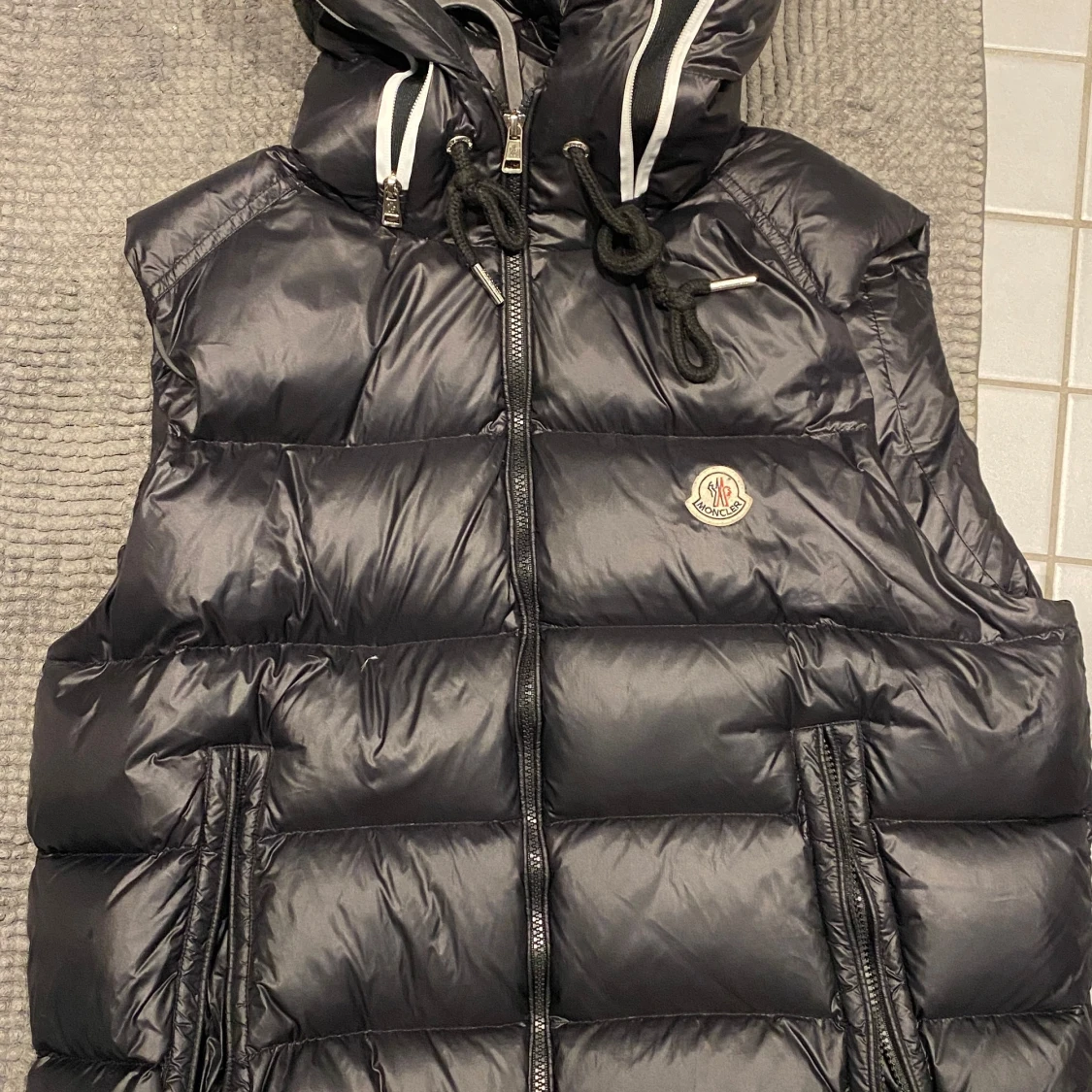 Moncler väst