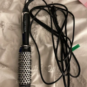 Björn Axén värme borste 30mm - Denna värme borste som använd 1 gånger, ser ut som ny med ursprungs förpackning, mått 30mm