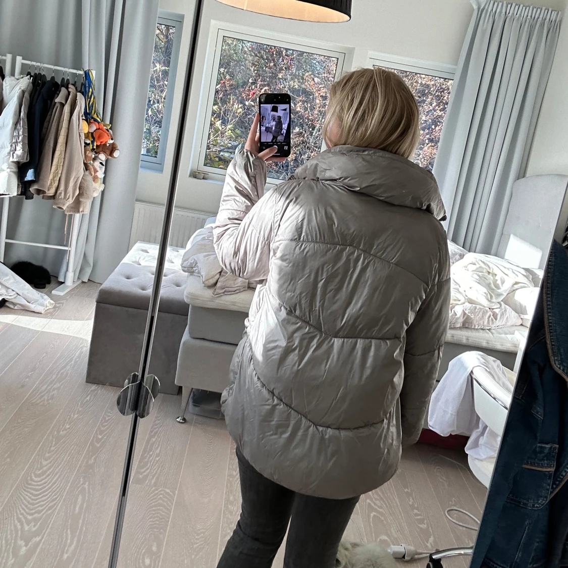 Grå dunjacka från Massimo Dutti - 3