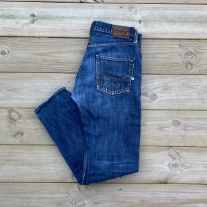 Edwin Jeans - Edwin Jeans i modellen Relaxed, sitter som en lösare slim fit | Skick: Mycket fint | Storlek: 31/32 | Pris: 249kr | Hör av dig vid frågor eller för fler bilde!⭐️