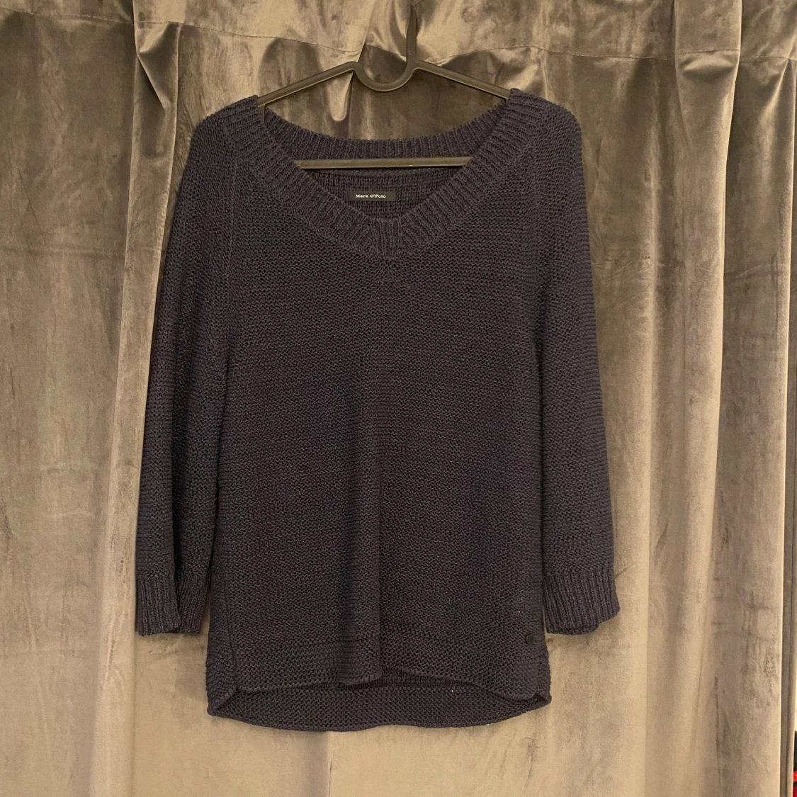 Mörkblå stickad tröja från Marc O'Polo