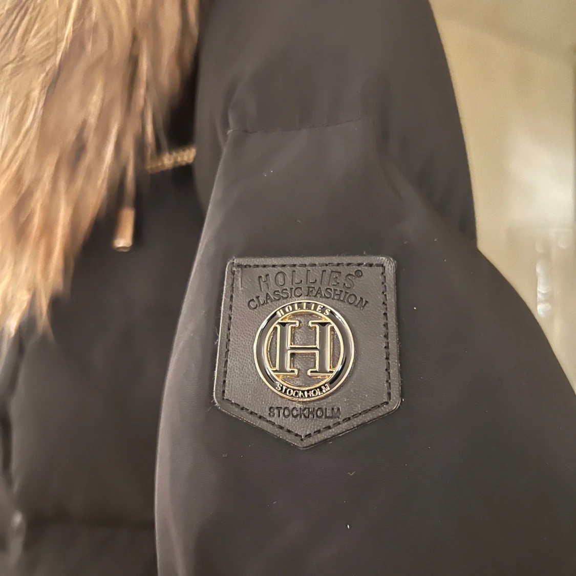 Svart dunjacka från Hollies - 91