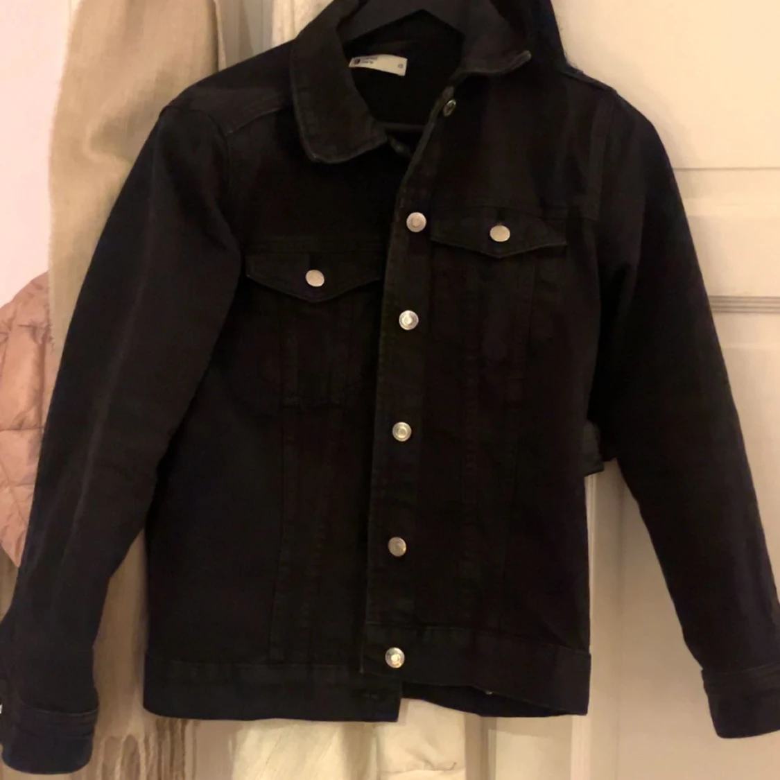 Svart jeansjacka - 91