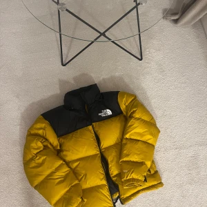 The North Face Vinterjacka - The North Face vinterjacka i storlek M.