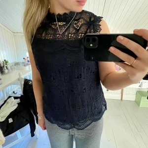 Festtopp spets - Perfekt till fest eller middag!! 🎶✨