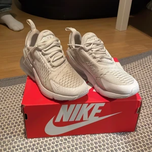 Nike 270 - Helt okej skick 