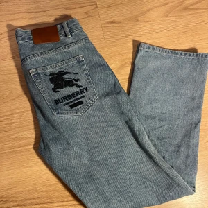 Burberry x Supreme Jeans  - Burberry X Supreme Jeans 