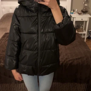 Puff jacka  - Säljer min puff jacka 