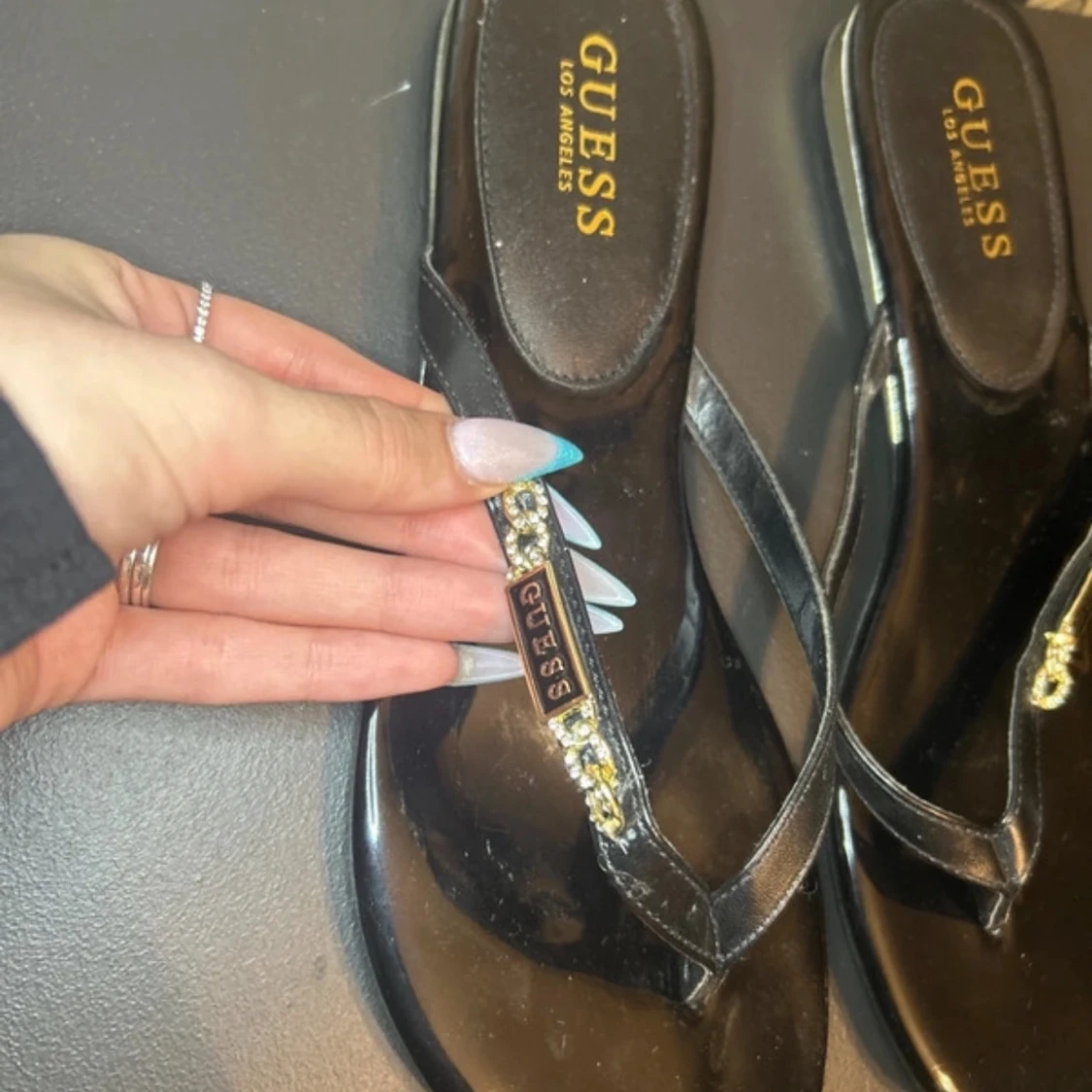 Flipflops i guess - 91